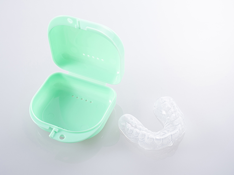 マウスピース矯正